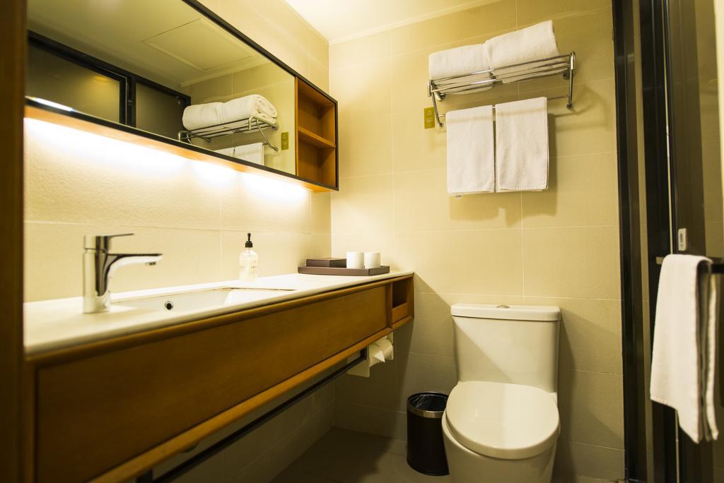 Ji Hotel Xintiandi שנגחאי מראה חיצוני תמונה