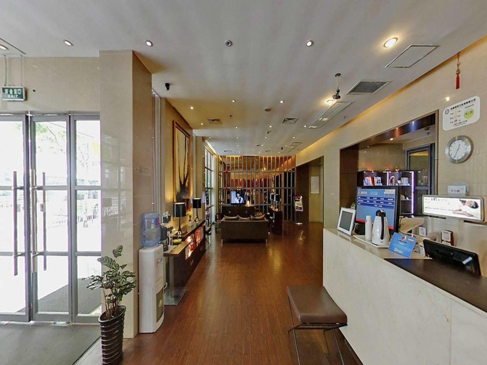 Ji Hotel Xintiandi שנגחאי מראה חיצוני תמונה